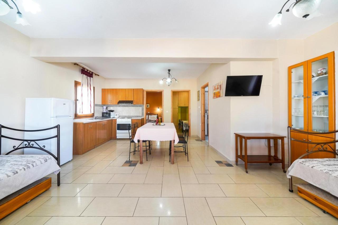 Villa Golden Nest 리메나리아 외부 사진