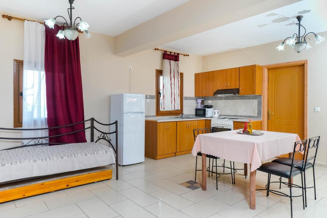 Villa Golden Nest 리메나리아 외부 사진