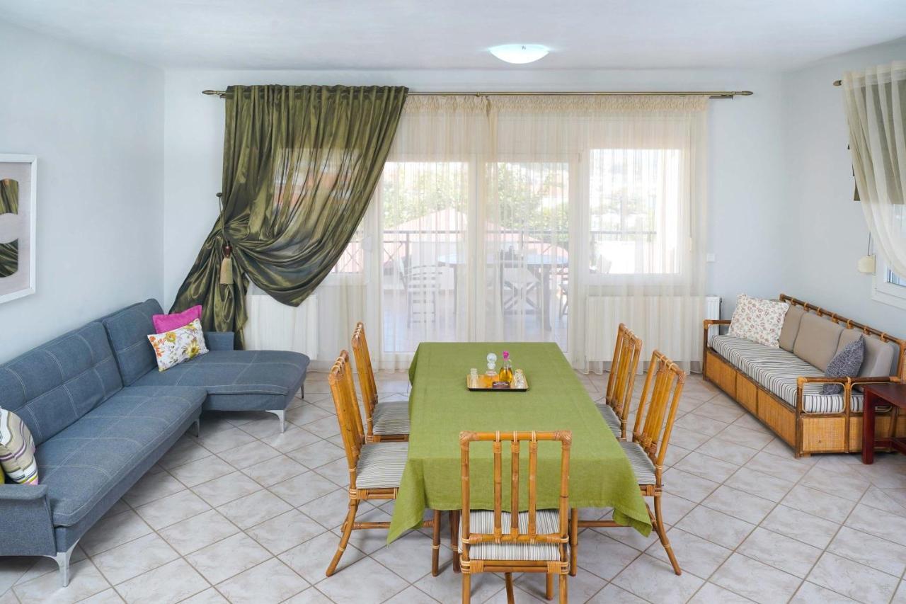 Villa Golden Nest 리메나리아 외부 사진